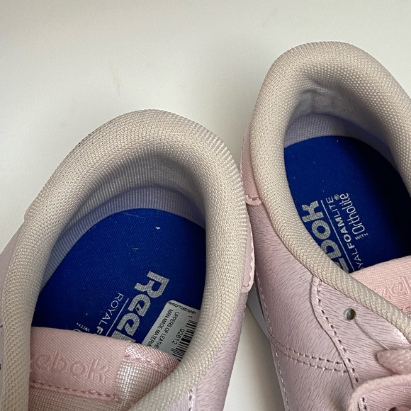 Womens tennis shoes - Picture 4 of 10